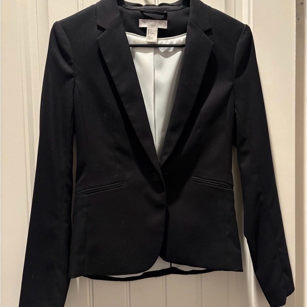 H&M women’s herringbone Tailored Blazer